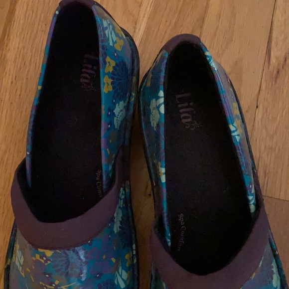 Slip resistant clogs - Picture 2 of 4